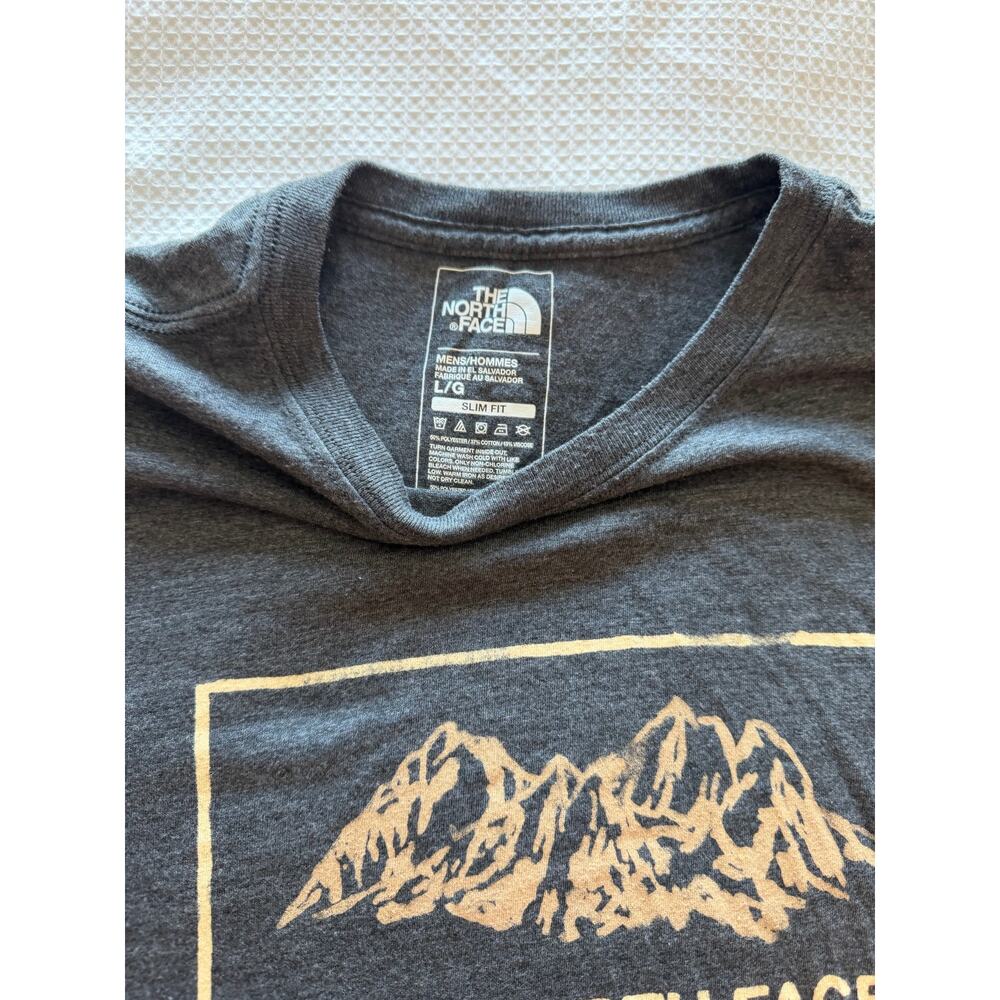 The North Face T-Shirt Men’s Size Large - Picture 3 of 4